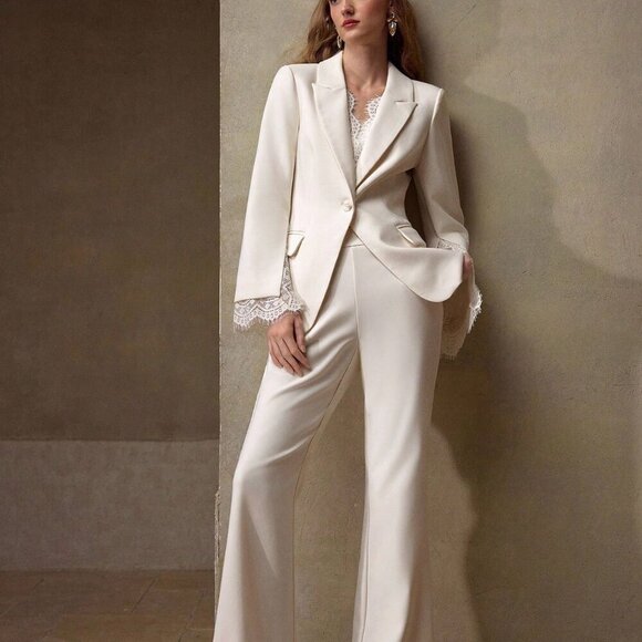 Elegant Women's Peak Collar Contrast Lace Split Sleeve Single Button Blazer - Picture 3 of 6